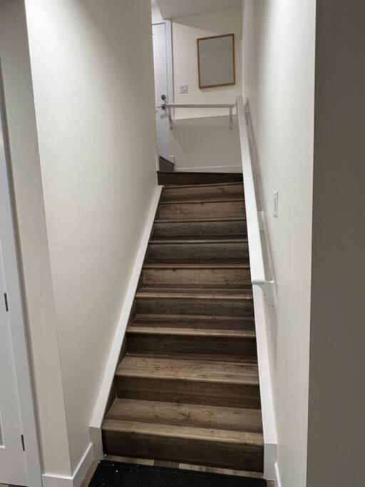 Modern By Spruce Meadows Calgary